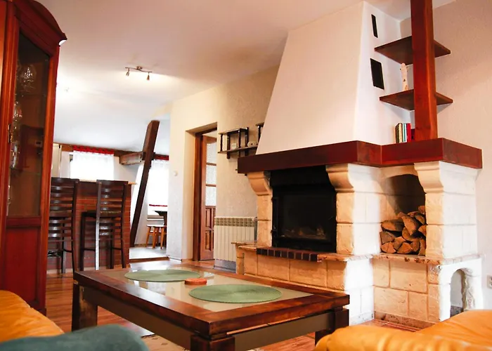 Apartament Zamurna 4